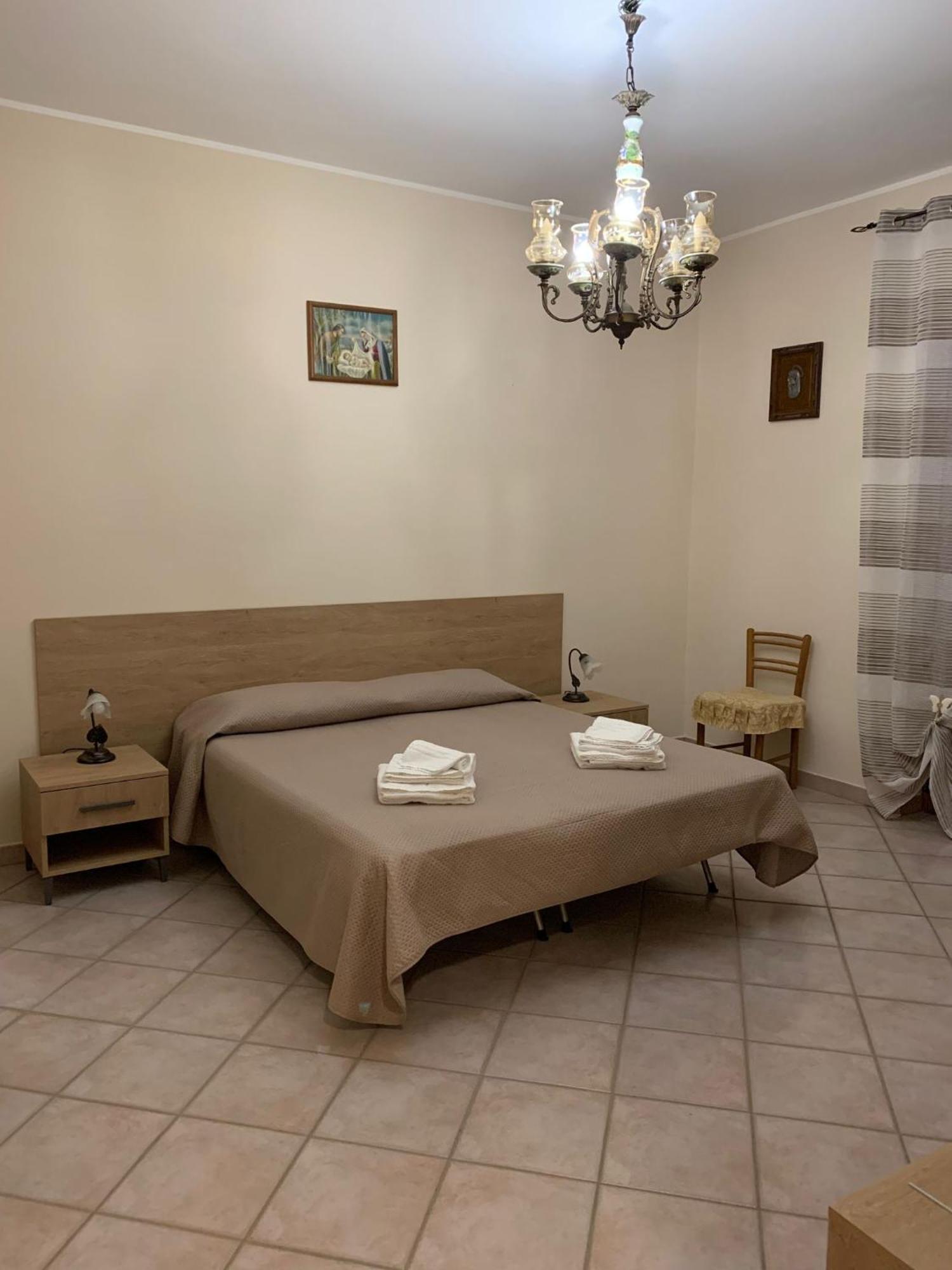 Casa Vacanze Villa Mariano Gangi Kültér fotó