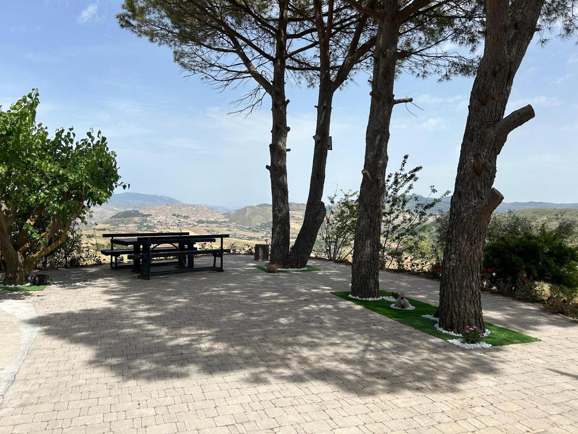 Casa Vacanze Villa Mariano Gangi Kültér fotó